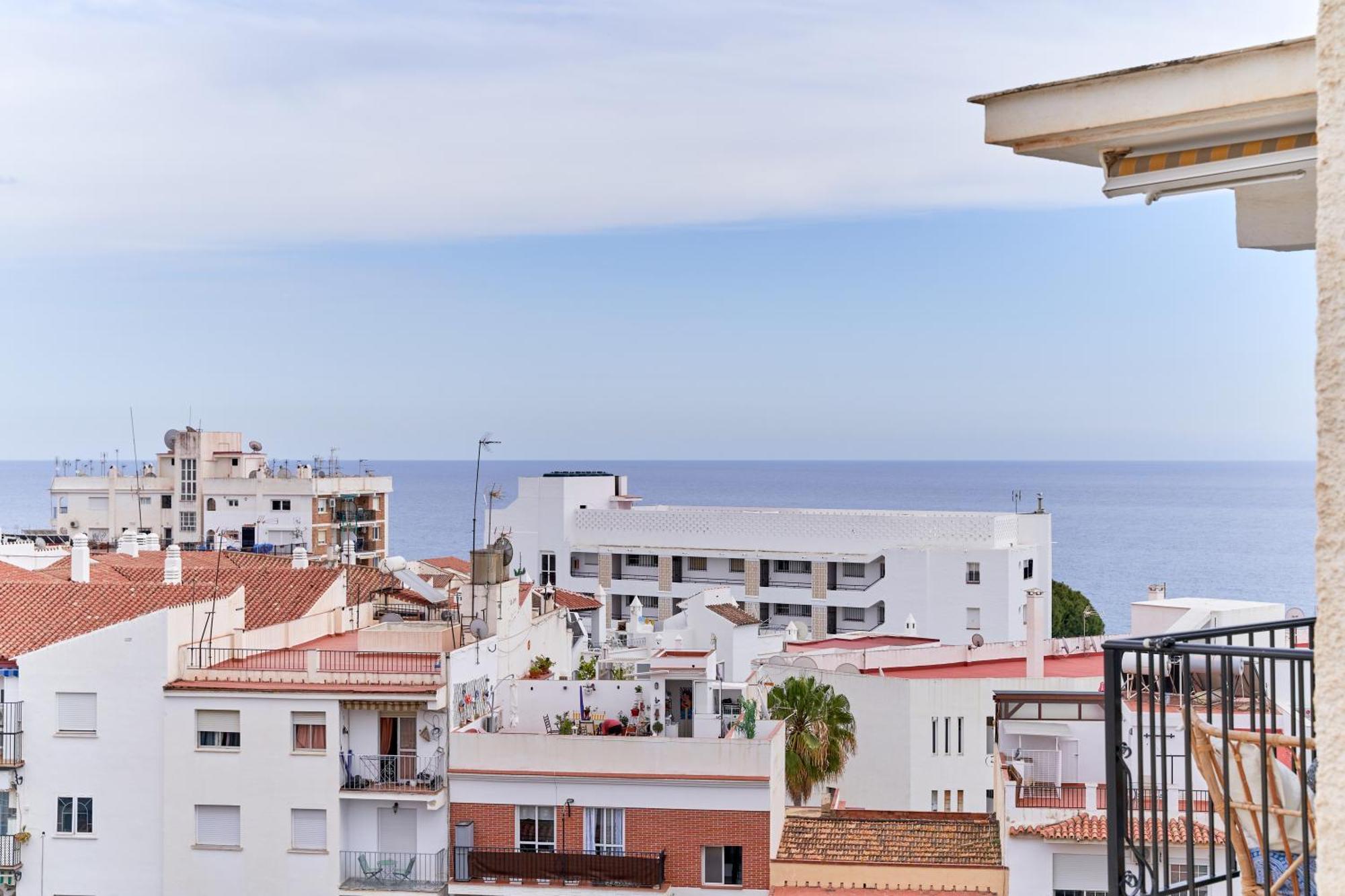 1 Bed Apartment With Sea View Нерха Экстерьер фото